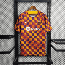 Barcelona Training Orange Blau und Rot 2023/24